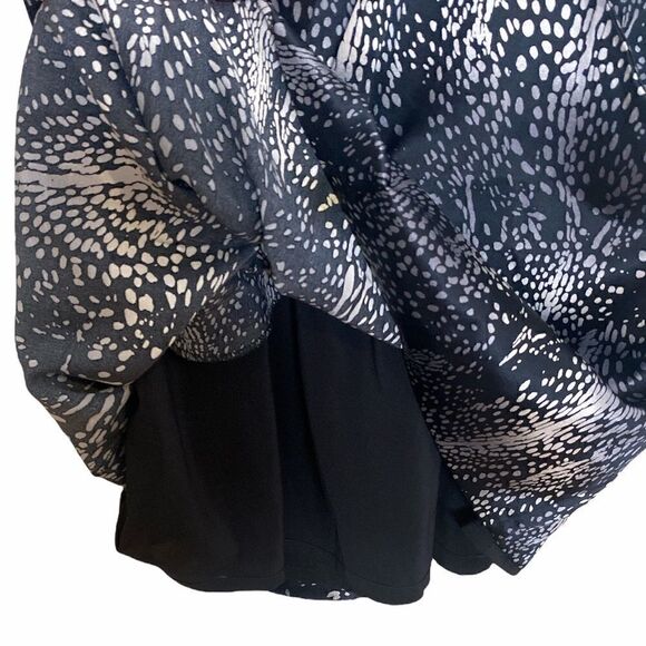 Kenneth Cole 100% Silk Knee Length Dress - Picture 4 of 9